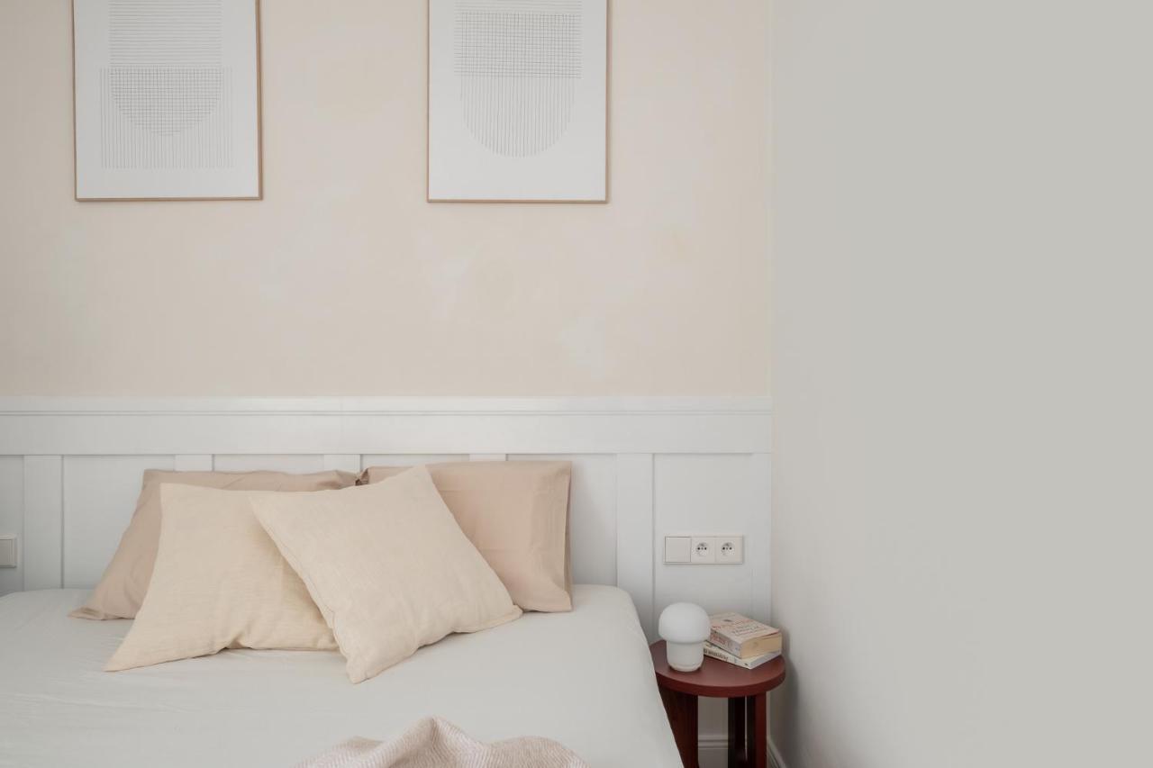 Limewash In Vrsovice By Days Apartment Prague