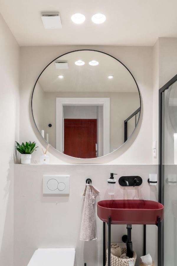 Limewash In Vrsovice By Days Apartment *